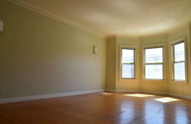 1600 Clement Street Gallery 1