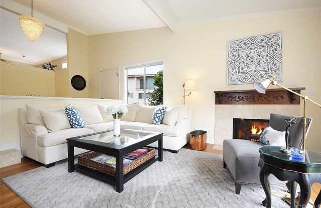 28100 Ridgefern Court Gallery 3