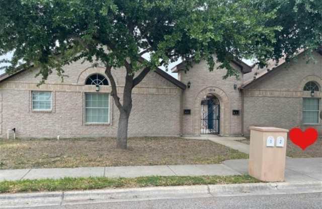 1914 Bahamas Drive photos photos