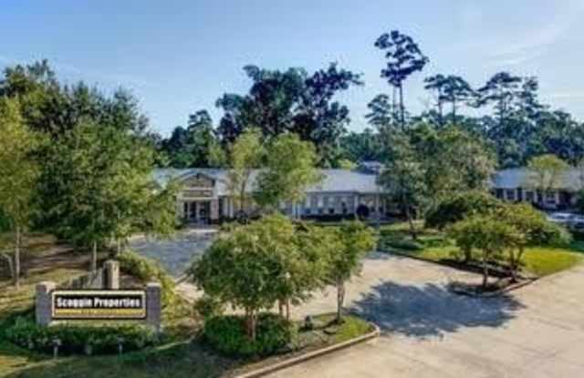 1131 N CAUSEWAY Boulevard photos photos