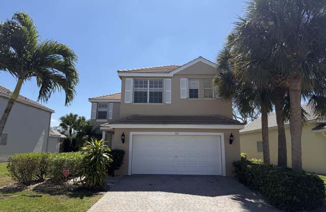 333 Berenger Walk photos photos