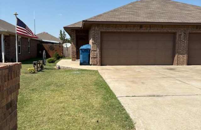 3br 2ba duplex with 2 car garage! photos photos