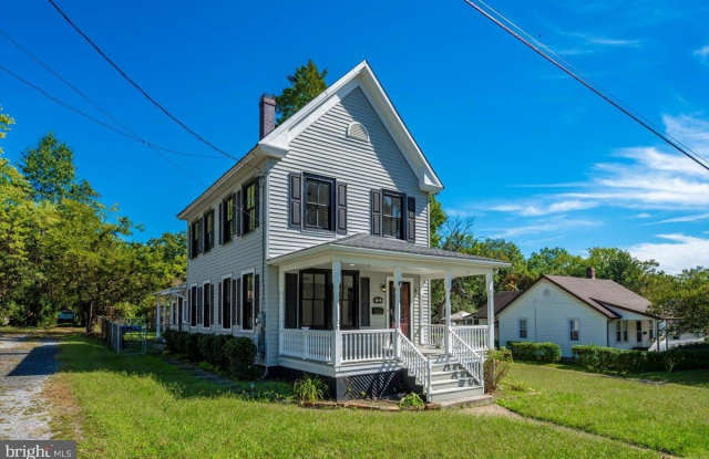 45 MATTINGLY Avenue photos photos