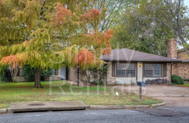 6716 Sayle - Greenville photos photos