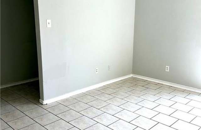 2406 Blanco Drive Gallery 4