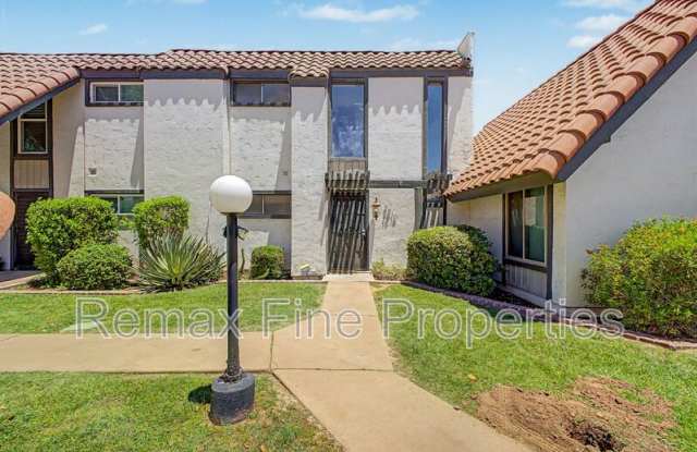 2810 E Glenrosa Avenue Gallery 1