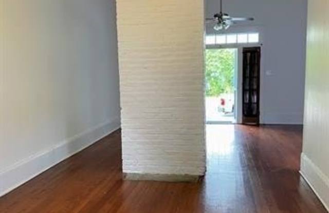 1212 GENERAL PERSHING Street Gallery 4