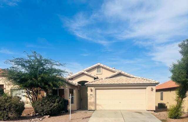 ONE MONTH FREE!!!!! WEST SIDE HOME - SILVERBELL AREA - 2 BEDROOM PLUS LARGE DEN - LARGE YARD photos photos