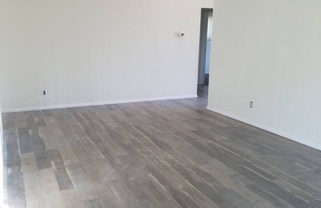 6232 Lake Arago Gallery 4