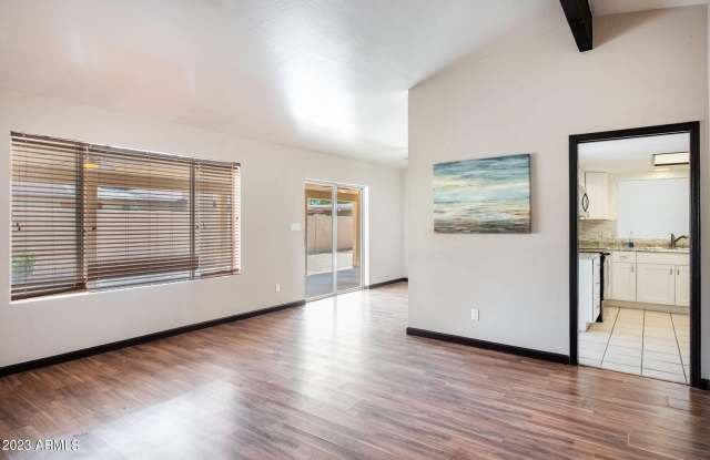 4662 W KINGS Avenue Gallery 4
