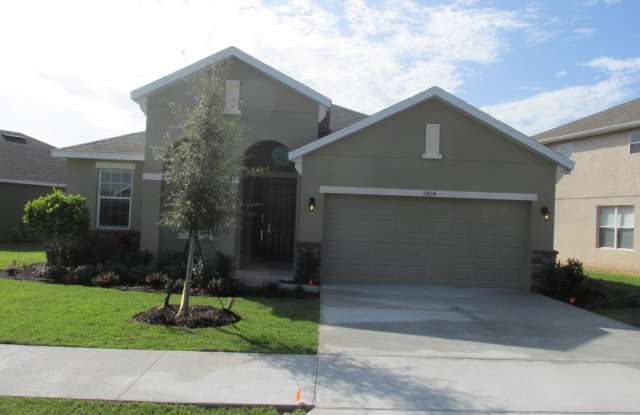 3 Bedroom, 2 Bath,Plus office room ,2 Car Garage, Single Family Home at2404 Sabastian St, Mount Dora FL 32757 For Rent. photos photos