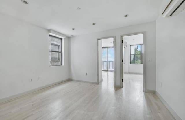 152 Second Avenue Gallery 2