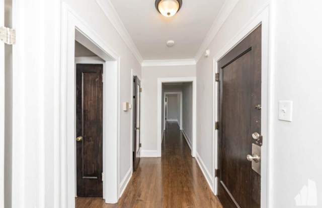 1831 West Winona St. Gallery 3