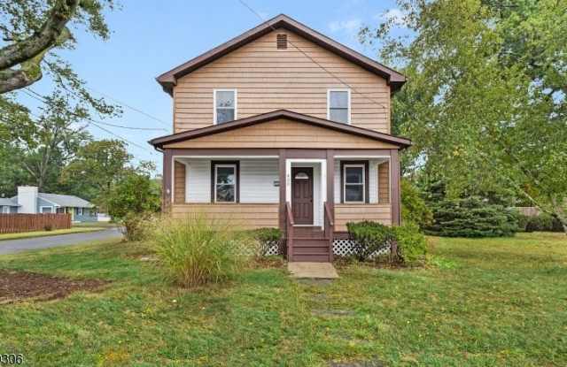 400 Main St photos photos