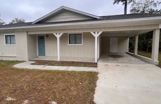 Joree Springs S/D - 1104 Pineview Drive, Valdosta, GA 31602