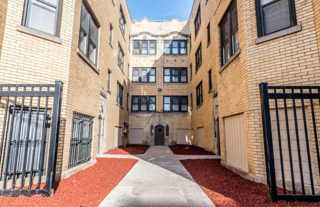 418 S Laramie Gallery 3