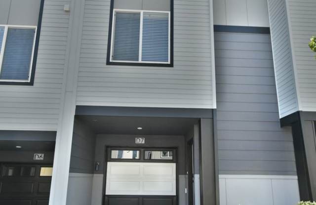 3bd/2.5ba Lynnwood Townhome photos photos