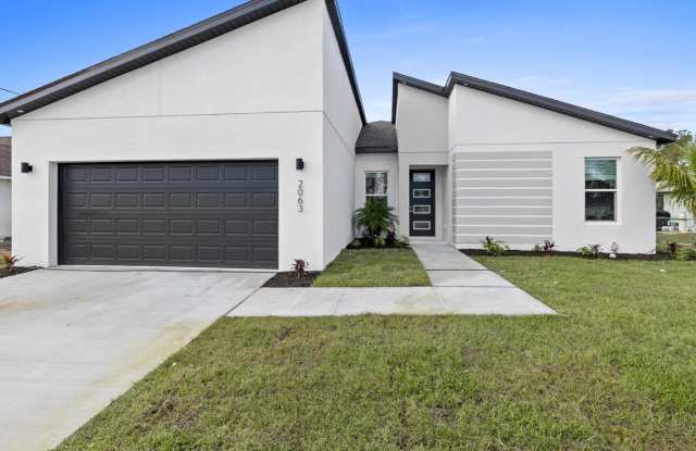 Deposit-Free! Modern, energy efficient home with ALL of the upgrades! REVERSE OSMOSIS WATER SYSTEM! North Port, FL photos photos