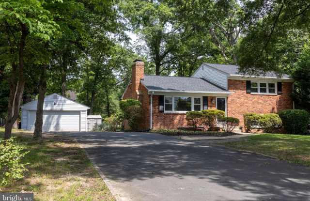 8805 OLD MOUNT VERNON ROAD - 8805 Old Mount Vernon Road, Mount Vernon, VA 22309