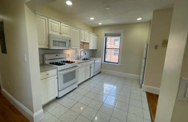 Large, updated 3 bed unit in a prime location in Brookline! photos photos