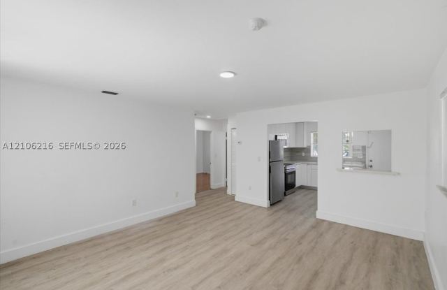 15741 NW 39th Ct Gallery 4