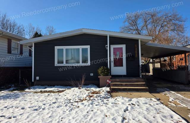 Spacious 2 bed 1.5 bath house in Hammond photos photos