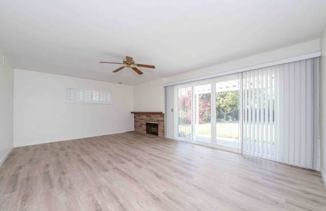 Spacious 3BR Home Near Disneyland photos photos