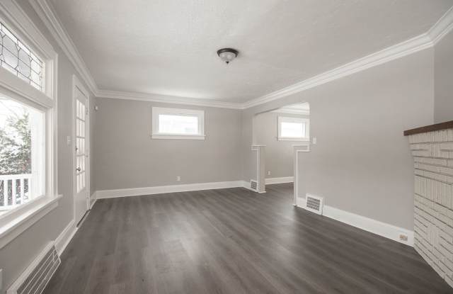 3 BED, 1 BATH BEAUTIFUL SINGLE-FAMILY HOME IN CLEVELAND! photos photos