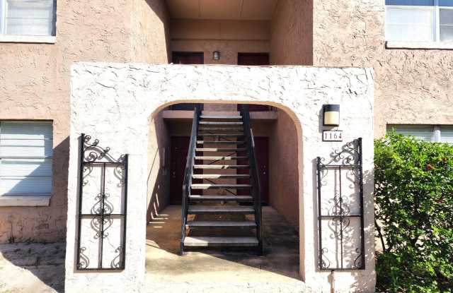 Charming 2nd Floor Condo Unit; Screened-In Balcony; Laundry; Pool; Lake Access - 1164 Paseo Del Mar, Casselberry, FL 32707