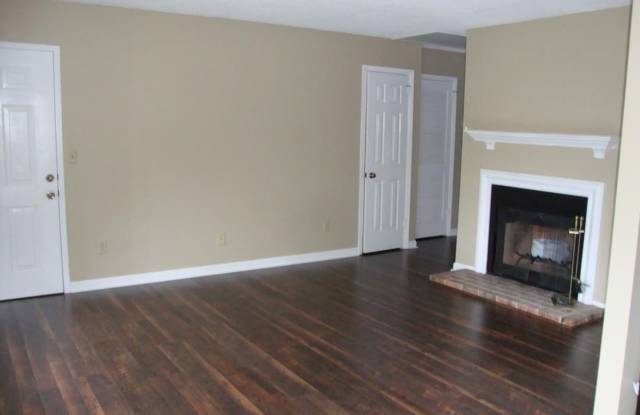 Efficiency Condo Close to the Interstate Gallery 3