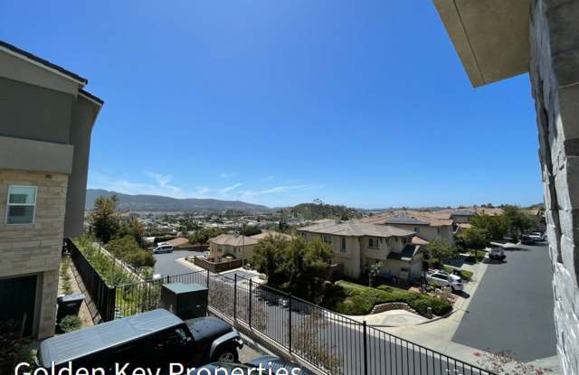 Immaculate Corner Townhome with Mountain and City Views, plus SOLAR! Gallery 3