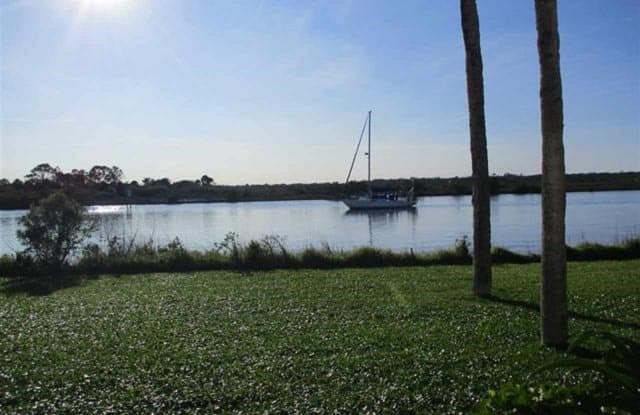 5 N Ocean Palm Villas - 5 N Ocean, Flagler Beach, FL 32136