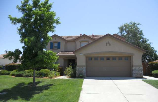 LARGE CORNER LOT 2 STORY 4 BED HOME IN MATHER photos photos