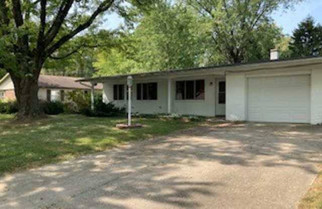 3 bedroom, 2 bath House: Available July 2027! Gallery 3