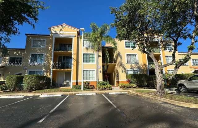 111 Yacht Club Way Gallery 2