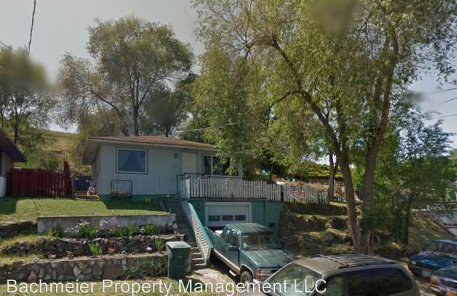 1108 SW Hailey Ave - 1108 SW Hailey Ave, Pendleton, OR 97801