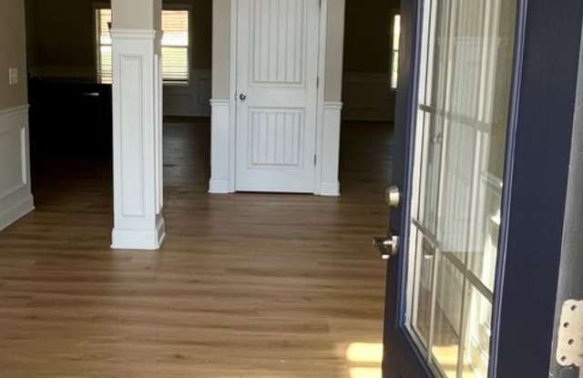 Don't miss this Gorgeous 4 BR Home in the heart of Simpsonville! Fenced Backyard with Lawn Maintenance included! Gallery 4