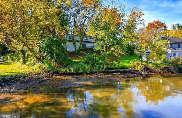 85 HICKORY AVENUE photos photos