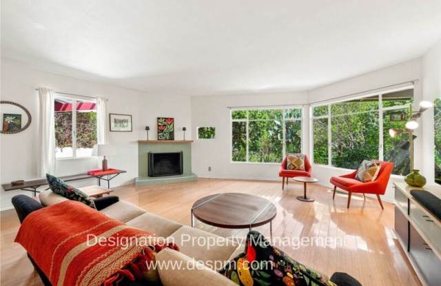 4395 El Prieto Gallery 4