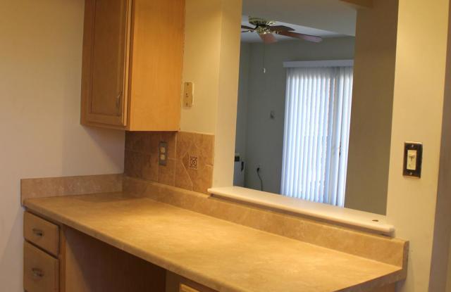 9955 GRAPEWOOD COURT Gallery 3