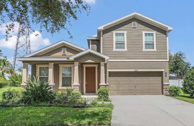Spacious 4 Bedroom in Riverview Gallery 1
