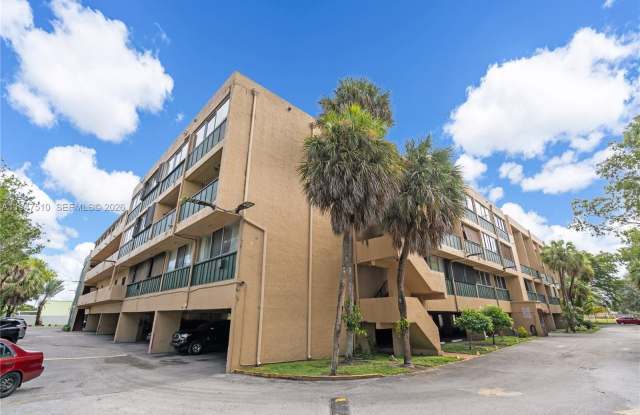 1750 W 56th St photos photos