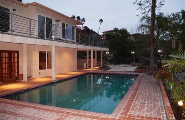 1640 Parkridge Drive Gallery 3
