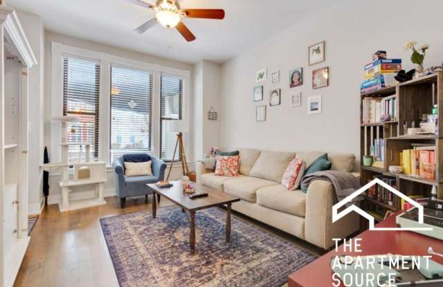 2336 West School St. photos photos