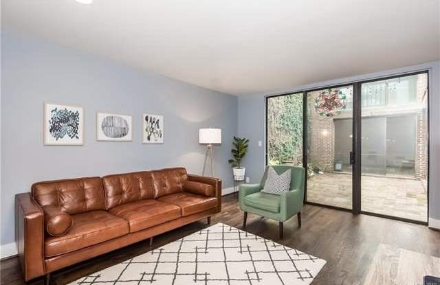 219 West 8th Street - 219 West 8th Street, Charlotte, NC 28202