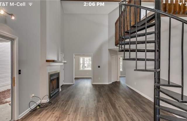 2819 Swallow Ln Gallery 2