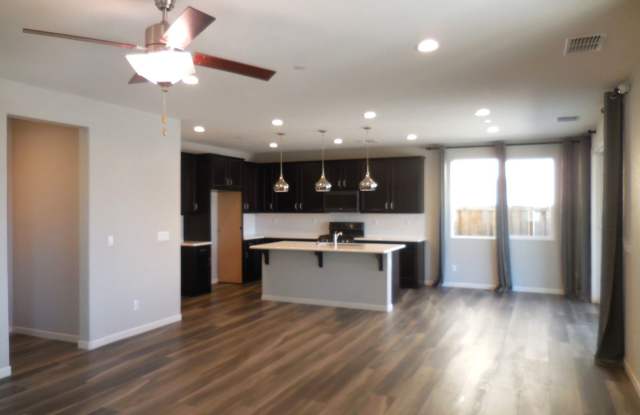 Beautiful Vacaville Home for Rent Gallery 4