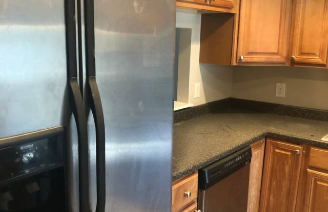 Fully Renovated Townhome in Cherry Hill Manor Gallery 2