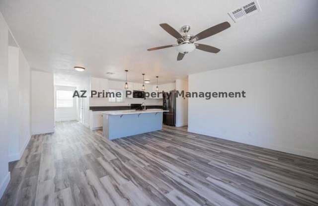4923 East Palm Lane Gallery 4