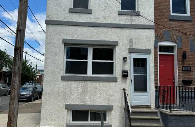 Prime South Philadelphia Townhouse Gallery 1